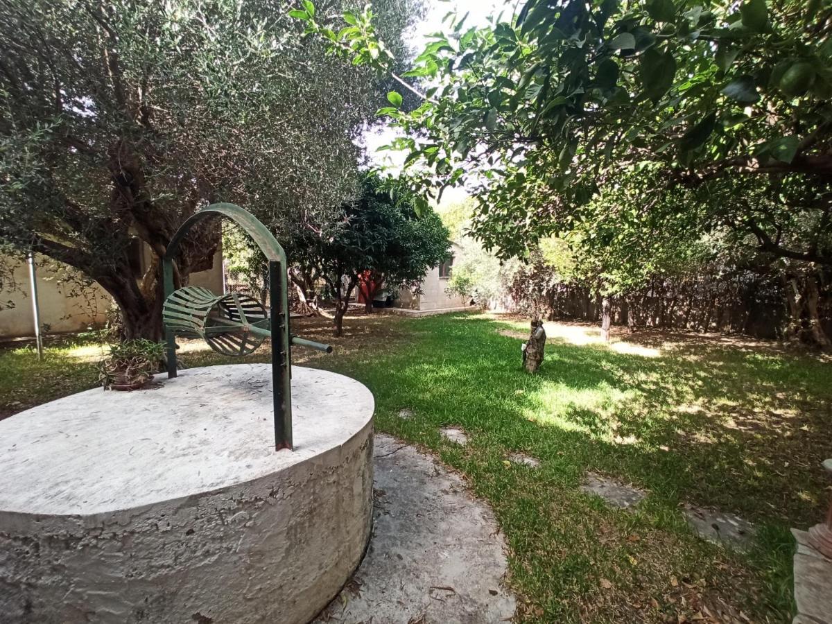 Σπίτι Στο Ρίο Πατρών Με Κήπο - Detached House In Rio With Garden Apartment Exterior foto