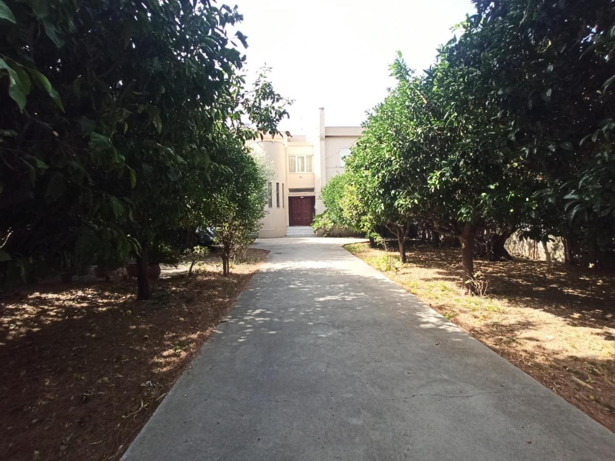Σπίτι Στο Ρίο Πατρών Με Κήπο - Detached House In Rio With Garden Apartment Exterior foto