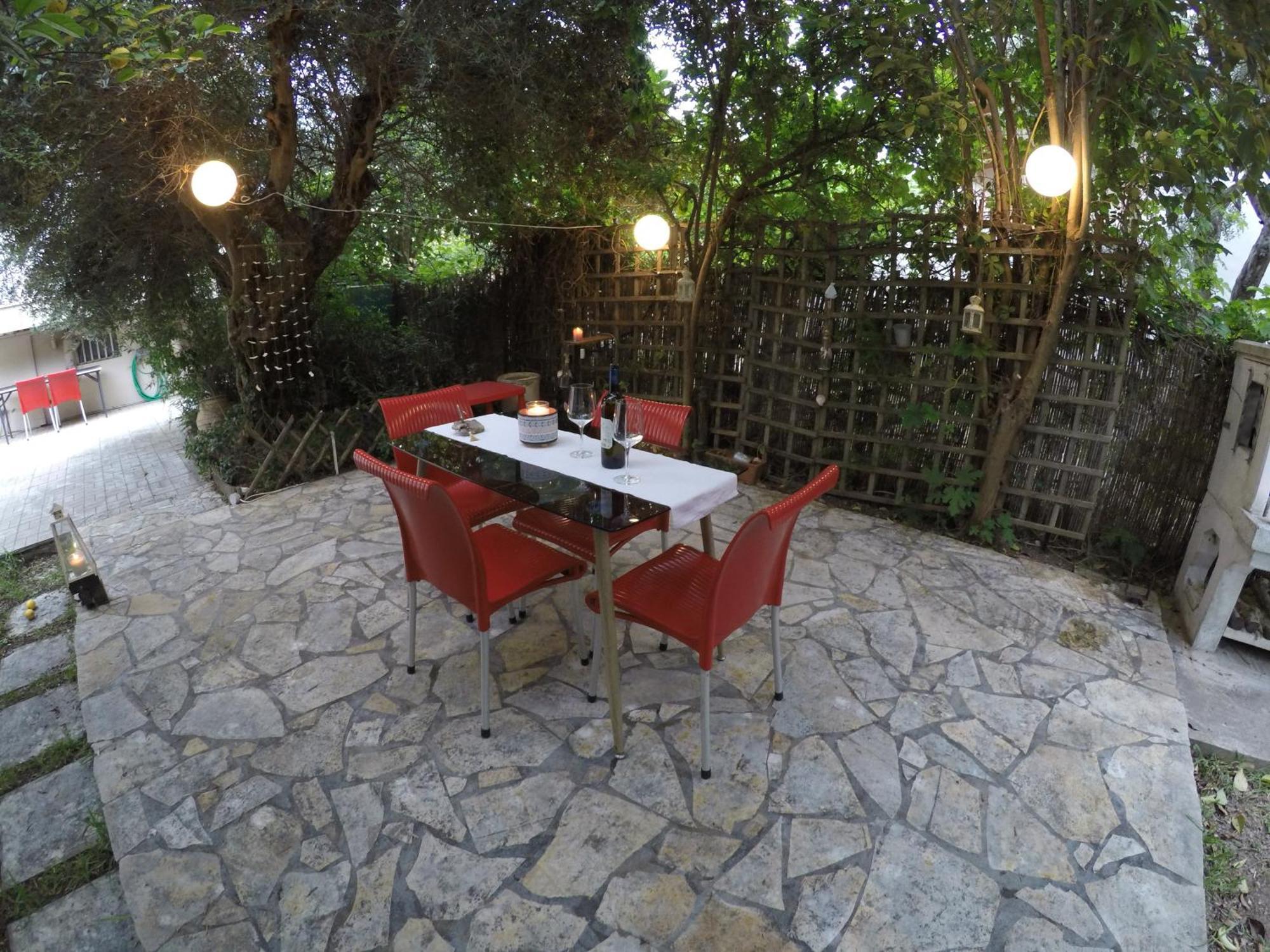Σπίτι Στο Ρίο Πατρών Με Κήπο - Detached House In Rio With Garden Apartment Exterior foto